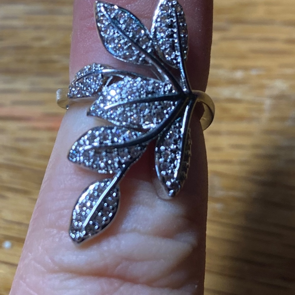 Women's Classic Casual Fashion Ring Size 7